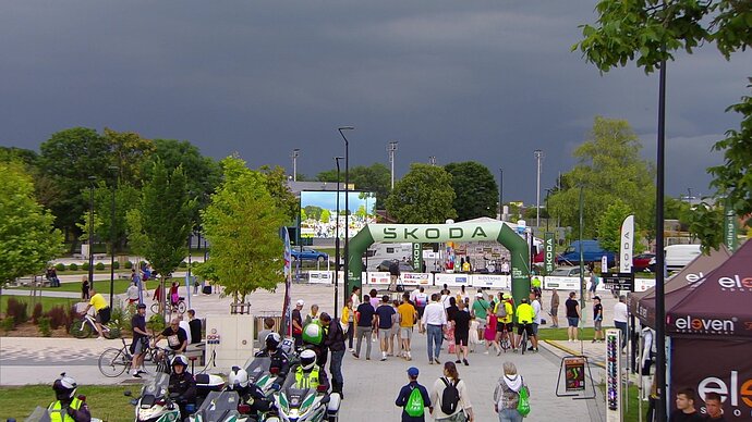 vlcsnap-2024-06-26-19h50m00s833.jpg.9c73112498fd73cc004ba98da6f6c9d0.jpg
