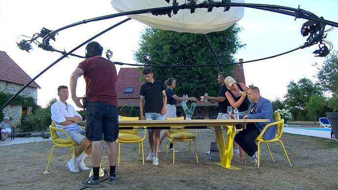 vlcsnap-2025-07-13-21h25m43s163.jpg.7cd1b1e0f42a51598e7d7a36fd1f5105.jpg