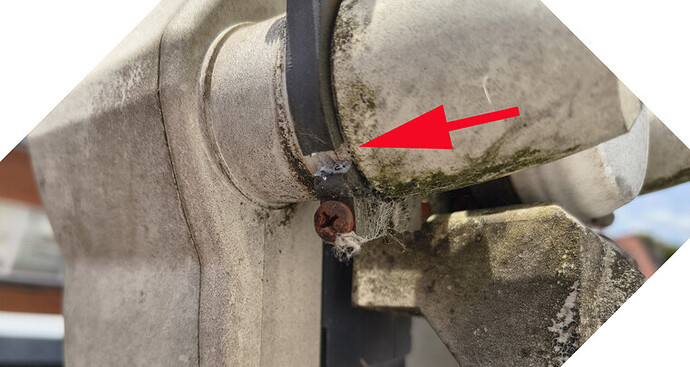 triple lnb holder2