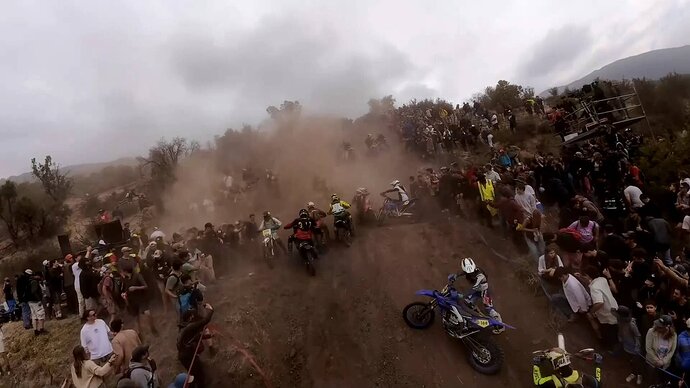 REDBULLLOSANDES_359212604_H_7500_20241116_175145.jpg.14461b5dd0f08b5c188bfa3590c153b3.jpg