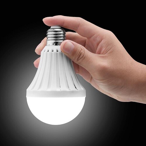 e27-led-emergency-bulb-ac-85-265v-magical.jpg.440253115fd59d23aa78989b732e3f9a.jpg