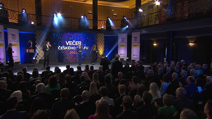 vlcsnap-2022-12-17-20h38m19s555.jpg.7ed50be8ff2898ea2fab081542ec25d4.jpg